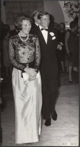 Koninklijk huis, prinsen, prinsessen, bruiloften, portretten, theaters, Beatrix,, Bestanddeelnr 018-0138
