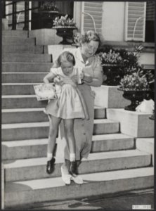 Koninklijk huis, prinsessen, koninginnen, Christina, prinses, Juliana, koningin,, Bestanddeelnr 019-0433