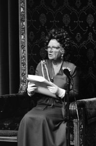 Koningin Juliana tijdens het voorlezen van de troonrede, Bestanddeelnr 930-4471