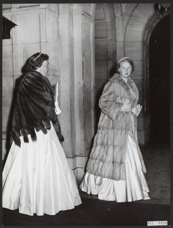 Koninklijk huis, prinsessen, koninginnen, kleding, presidenten, Beatrix, prinses, Bestanddeelnr 017-0239