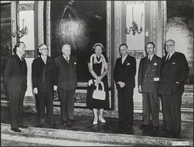 Koninklijk huis, ontvangsten, ministers, groepen, Bach, Beijen, , Martino, Pinay, Bestanddeelnr 015-0035