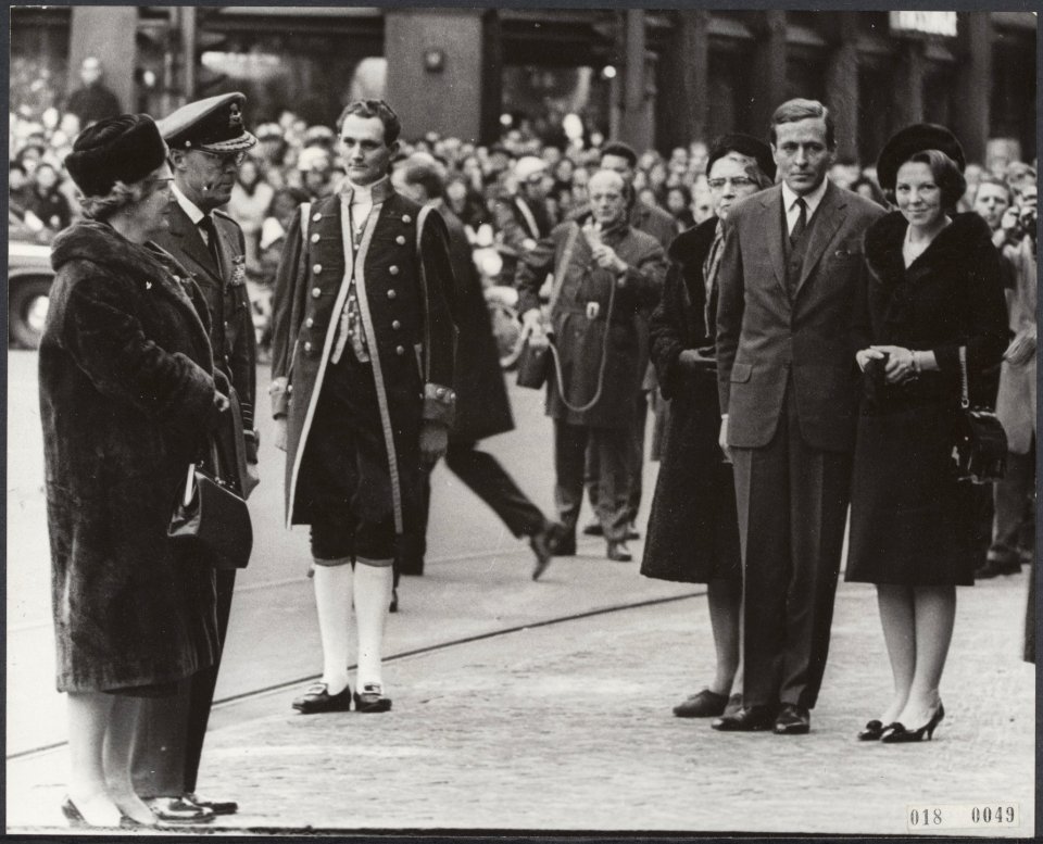Koninklijk huis, prinsen, prinsessen, koninginnen, bruiloften, Beatrix, prinses,, Bestanddeelnr 018-0049