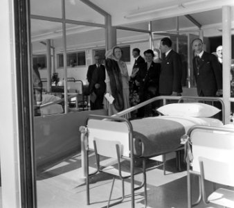 Koningin Juliana opent kindersanatorium te Bakel (Noord-Brabant), Bestanddeelnr 904-7487