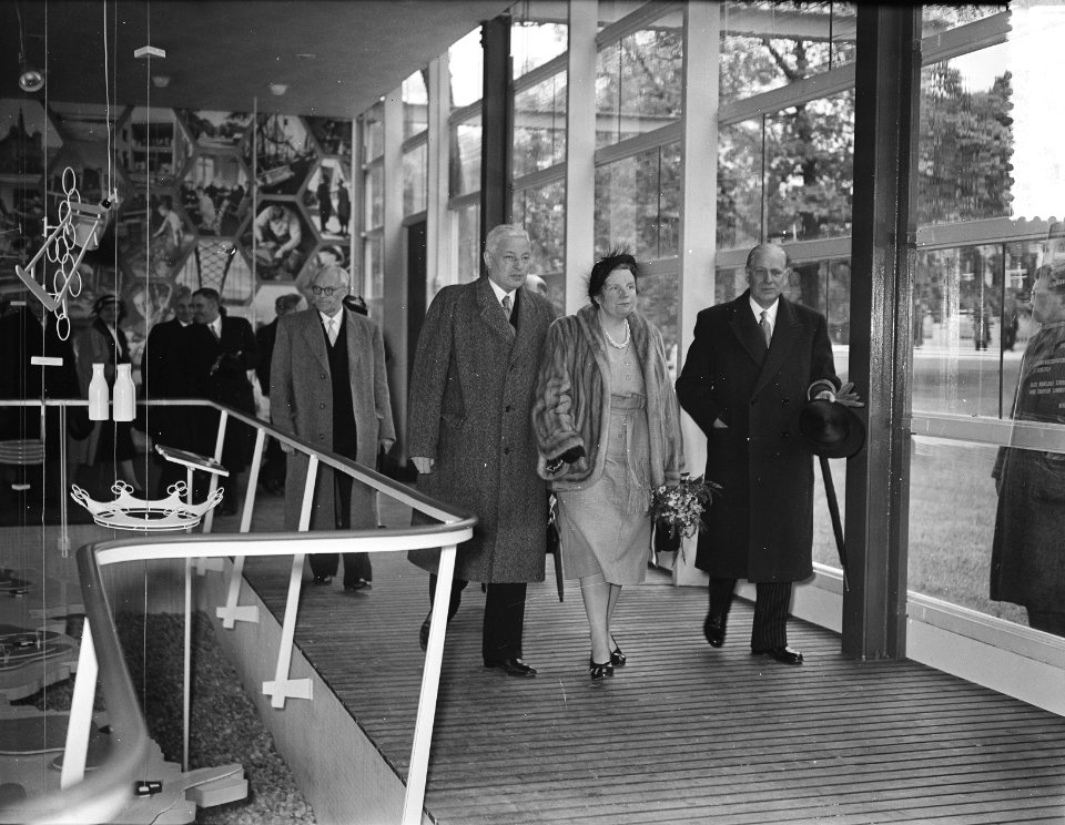 Koningin Juliana opent E55, Bestanddeelnr 907-1424