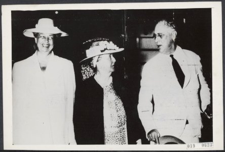 Koninklijk huis, koninginnen, presidenten, Tweede Wereldoorlog, Wilhelmina, koni, Bestanddeelnr 019-0633
