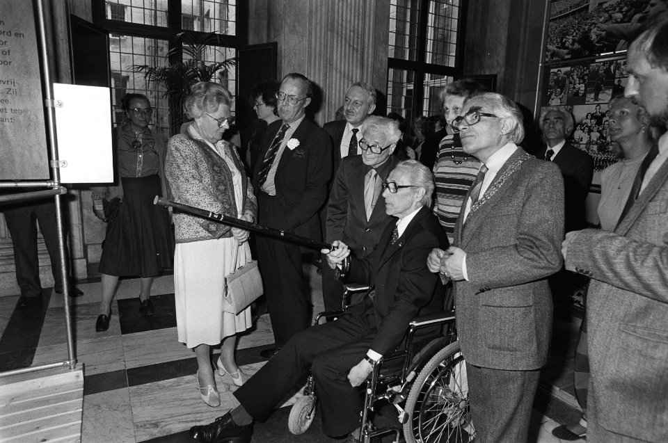 Koningin Juliana opent de verzetstentoonstelling Verzet en Vervolging 1933 19nu, Bestanddeelnr 930-7694