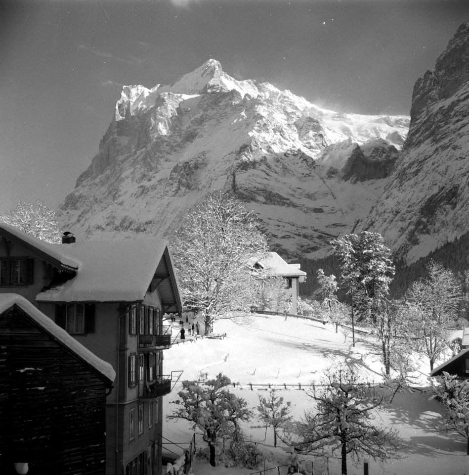 Koninklijk bezoek aan Grindelwald, plaatjes van Grindelwald, Bestanddeelnr 906-2236