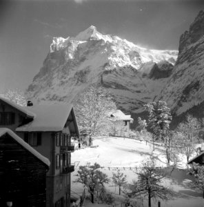 Koninklijk bezoek aan Grindelwald, plaatjes van Grindelwald, Bestanddeelnr 906-2236