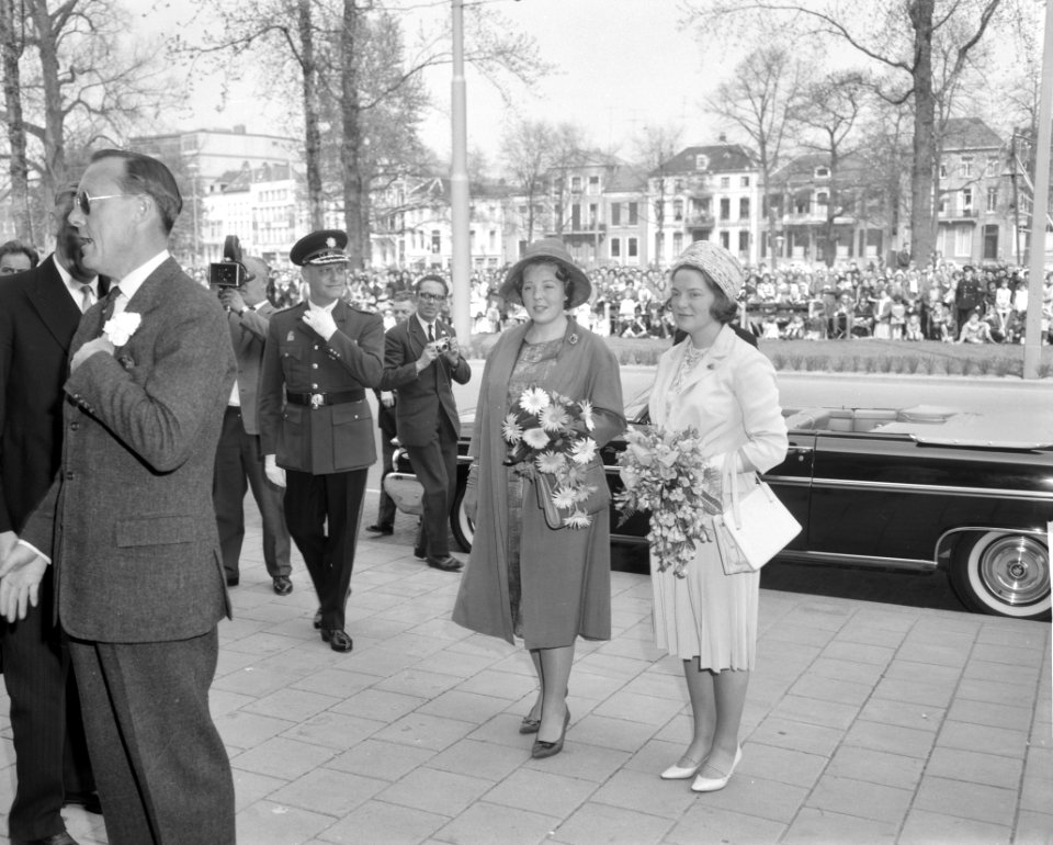 Koninklijk gezin bezoekt Arnhem, Bestanddeelnr 913-8781