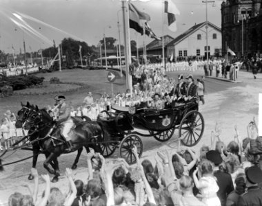 Koninklijk bezoek aan Groningen, Bestanddeelnr 904-0360