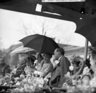 Koninklijk bezoek aan Groningen en Friesland (reportage), Bestanddeelnr 913-8876