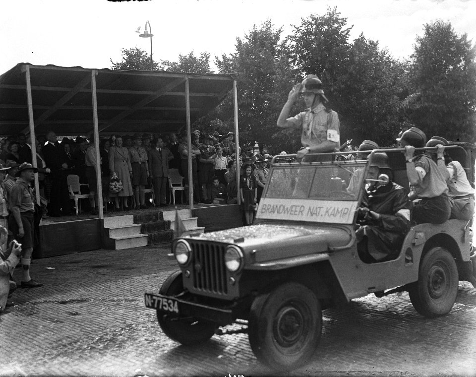Koningin Juliana opent padvinderskamp te Ommen, Bestanddeelnr 904-1079