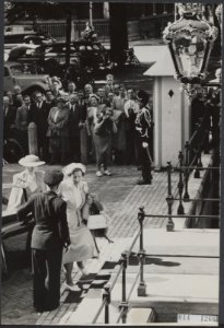 Koninklijk huis, koninginnen, paleizen, publiek, kabinetsformaties, Juliana, kon, Bestanddeelnr 014-1266