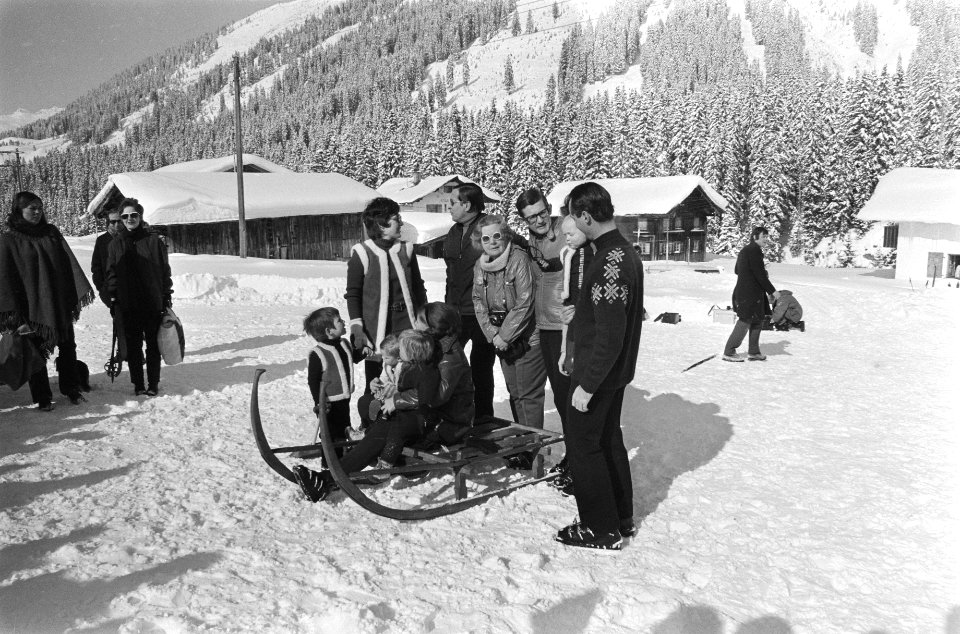 Koninklijke Familie voor wintervakantie in Lech, Bestanddeelnr 924-3206