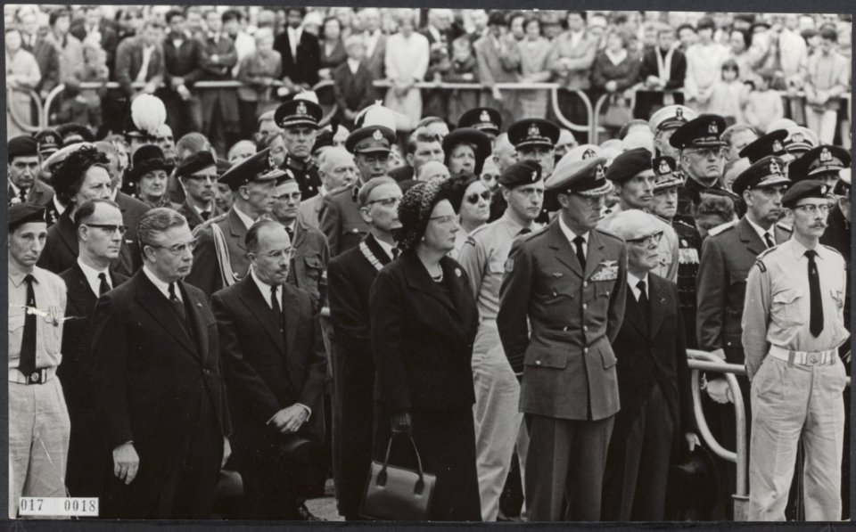 Koninklijk huis, koninginnen, prinsen, dodenherdenkingen, minister-presidenten, , Bestanddeelnr 017-0018