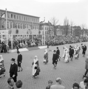 Koninklijk bezoek aan Groningen en Friesland (reportage), Bestanddeelnr 913-8897