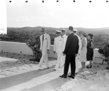 Koninklijk bezoek Nederlandse Antillen, Curacao, prins Bernhard op bezoek bij Ma, Bestanddeelnr 918-2664