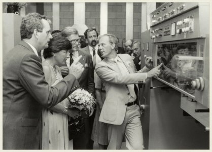 Koninklijk bezoek bij de opening van de nieuwe drukkerij van CBS