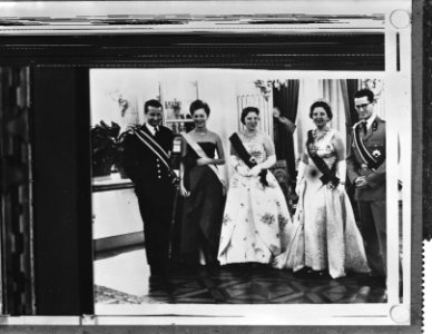 Koninklijk bezoek aan Brussel, officiele foto v.l.n.r. Prins Albert , Prinses Pa, Bestanddeelnr 911-2907