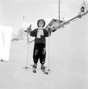 Koninklijk bezoek aan Grindelwald (Marijke op se skis), Bestanddeelnr 906-2217