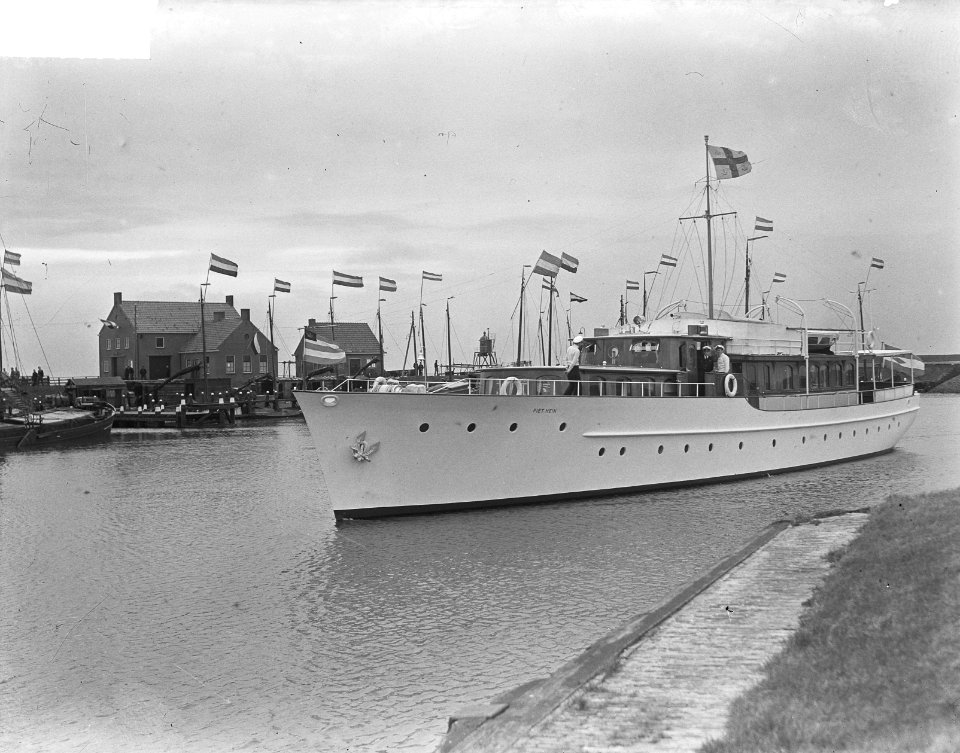 Koninklijk bezoek Friesland, Bestanddeelnr 904-2084