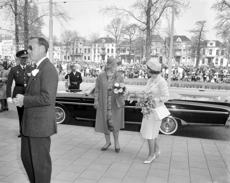 Koninklijk gezin bezoekt Arnhem, Bestanddeelnr 913-8786