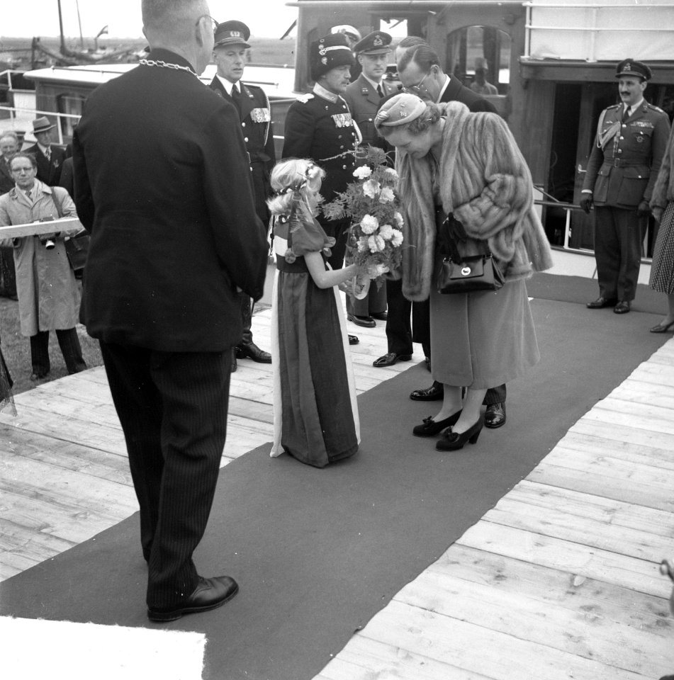 Koninklijk bezoek Friesland, Bestanddeelnr 904-2090