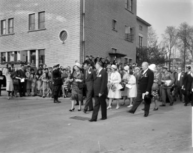 Koninklijk gezin bezoekt Arnhem, Bestanddeelnr 913-8787