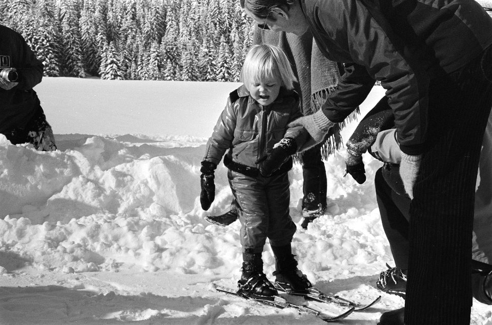 Koninklijke Familie voor wintervakantie in Lech Prins Willem Alexander, Bestanddeelnr 924-3188