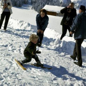 Koninklijke Familie voor wintersport in Lech, Oostenrijk Prins Johan Friso, Bestanddeelnr 254-8796