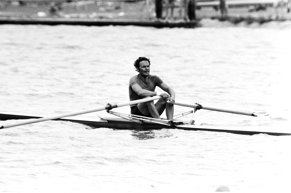 Koninkijke Hollandse Beker op Bosbaan Amsterdam winnaar Hansen (in actie en bek, Bestanddeelnr 929-7897