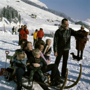 Koninklijke Familie voor wintersport in Lech, Oostenrijk Prins Johan Friso, Bestanddeelnr 254-8788