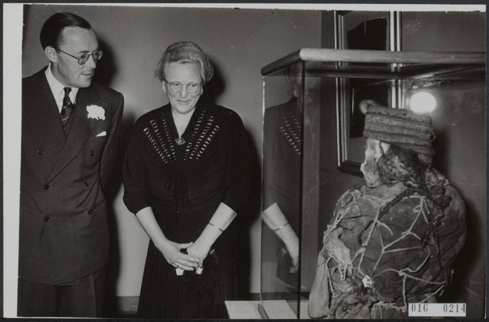 Koninklijk huis, prinsen, openingen, tentoonstellingen, volkskunst, Bernhard, pr, Bestanddeelnr 016-0214
