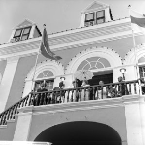 Koninklijk bezoek aan Curaçao. Aubade voor de koningin, Bestanddeelnr 918-2654