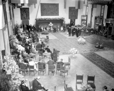 Koninklijk bezoek aan Den Haag (overzicht Ridderzaal), Bestanddeelnr 913-9017
