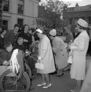 Koninklijk gezin bezoekt Utrecht reportage, Bestanddeelnr 913-8800