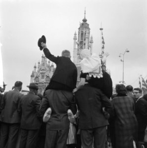Koninklijk gezin in Den Bosch (reportage), Bestanddeelnr 913-8956