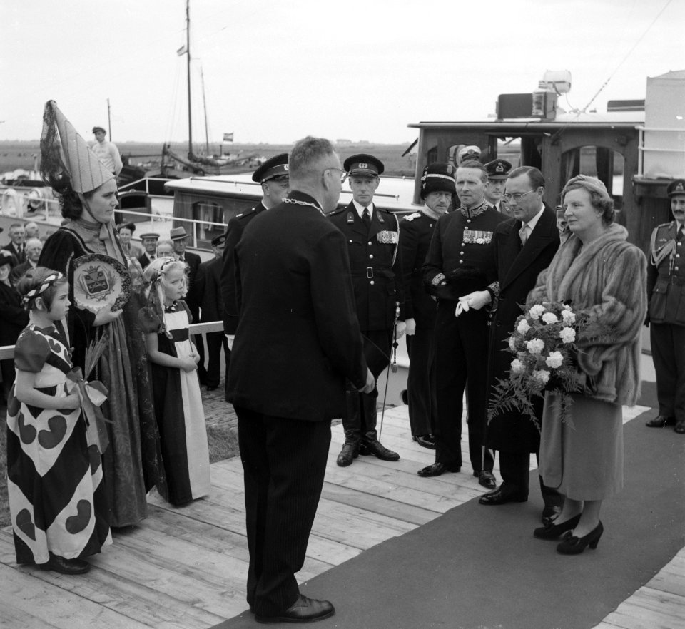 Koninklijk bezoek Friesland, Bestanddeelnr 904-2087