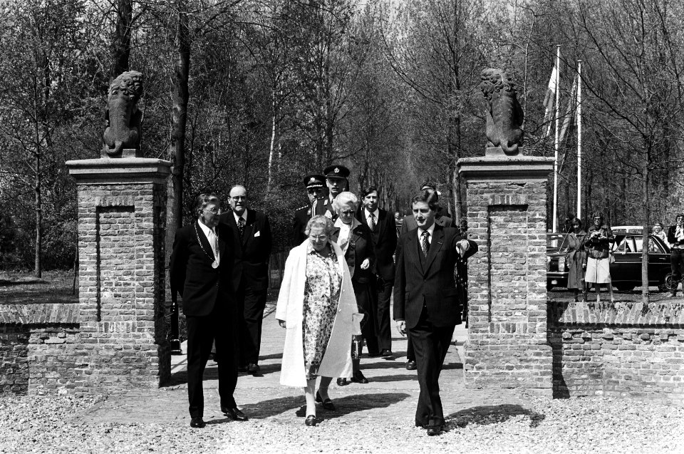 Koninginnen, Juliana, koningin, Bestanddeelnr 930-2623