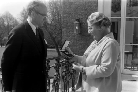 Koninginnen, ministers, munten, bevrijdiing, Bestanddeelnr 923-4559