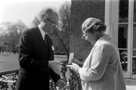 Koninginnen, ministers, munten, bevrijding, herdenkingen, Bestanddeelnr 923-4558
