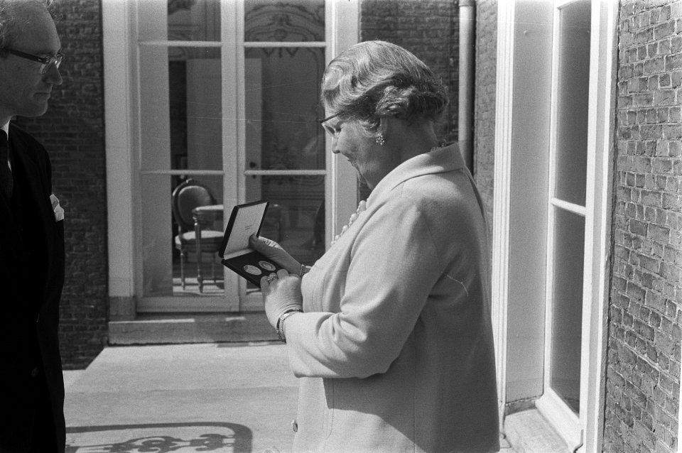 Koninginnen, munten, bevrijding, herdenkingen, Juliana, koningin, Bestanddeelnr 923-4560