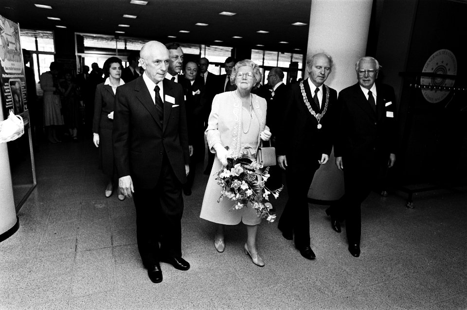 Koninginnen, burgemeesters, , Cravatte, J, Schols, Frans, Bestanddeelnr 930-2608