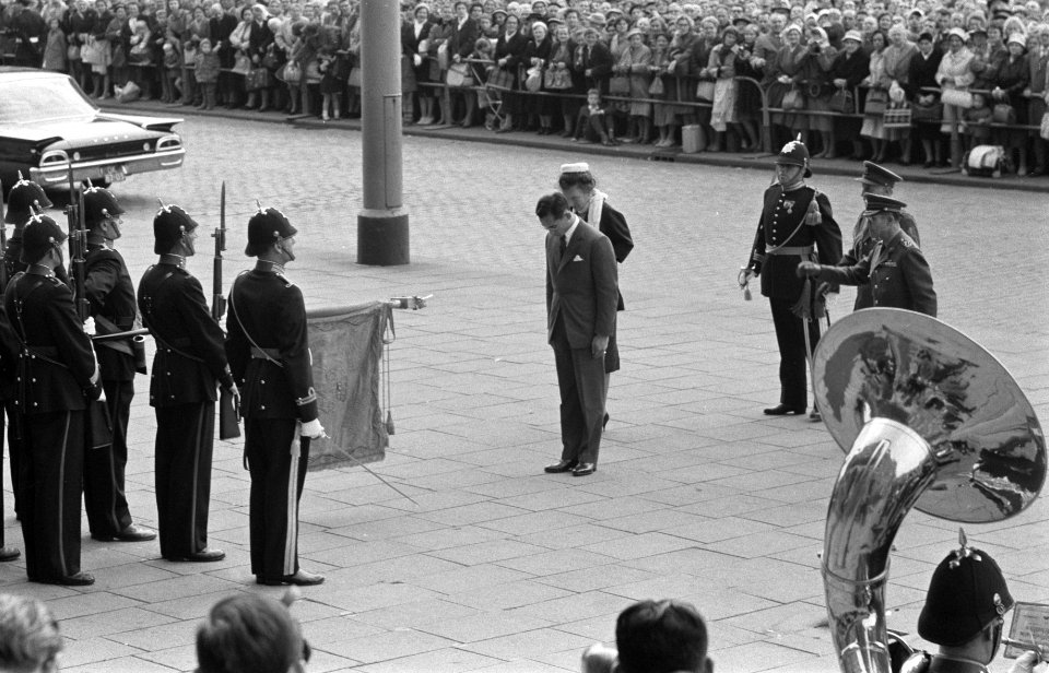 Koningspaar van Thailand bezoekt Rotterdam, Bestanddeelnr 911-7010