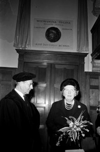 Koninginnen, universiteiten, koninklijke bezoeken, plechtigheden, Dankmeyer, J.,, Bestanddeelnr 918-4970