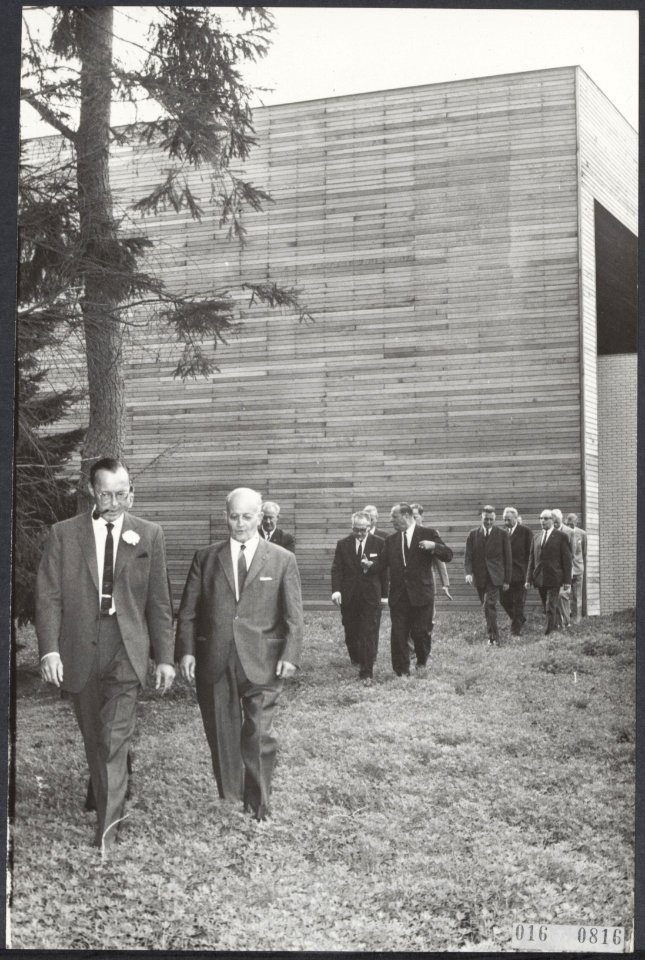 Koninklijk huis, prinsen, openingen, sporten, hout, Bernhard, prins, Knvb-Sportc, Bestanddeelnr 016-0816
