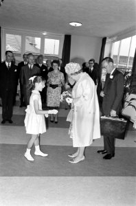 Koningin Juliana en prins Bernhard brachten bezoek aan vierde Lustrum van de Gro, Bestanddeelnr 919-3399
