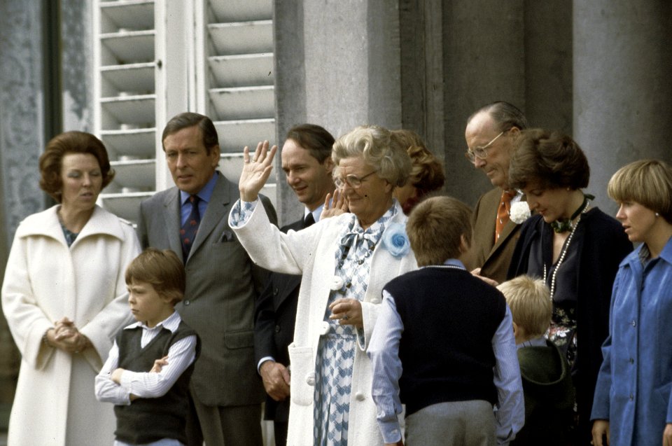 Koninginnedag 1978, defile Soestdijk koningin Juliana , Prins Bernhard , Prinse, Bestanddeelnr 254-9983