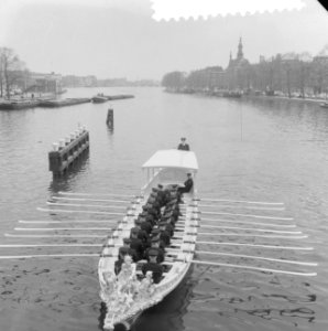 Koningssloep proefvaart op de Amstel, Bestanddeelnr 913-8205