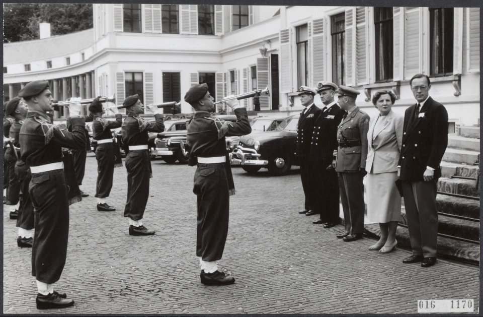 Koninklijk huis, prinsen, koninginnen, verjaardagen, muziekkorpsen, Bernhard, pr, Bestanddeelnr 016-1170